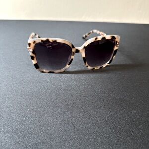 Pink/mauve tortoise Sunglasses